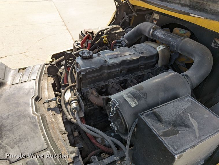 image for item LF9632 Hyster  forklift