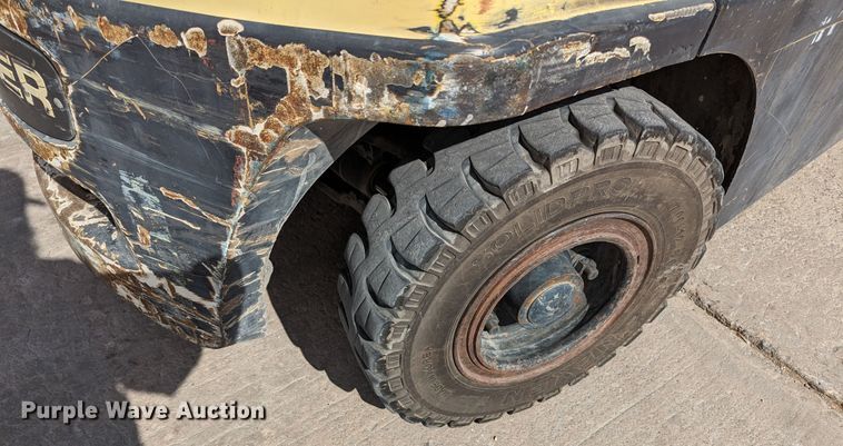 image for item LF9632 Hyster  forklift