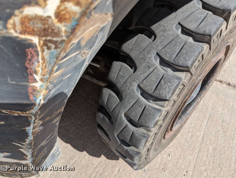 image for item LF9632 Hyster  forklift