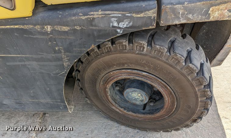 image for item LF9632 Hyster  forklift