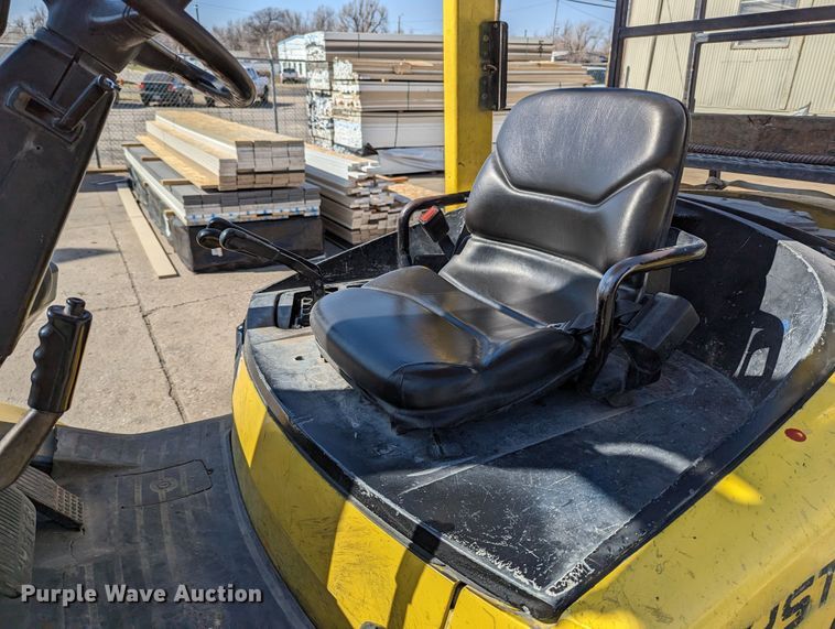 image for item LF9633 Hyster H80XM  forklift