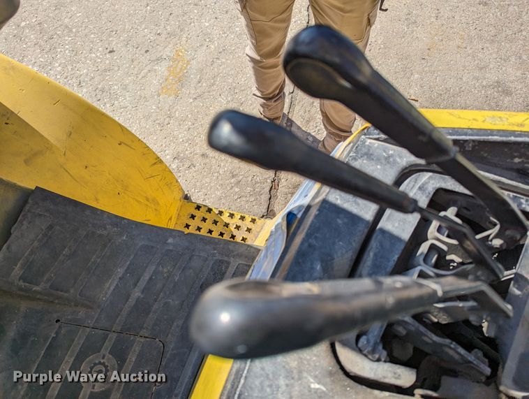 image for item LF9633 Hyster H80XM  forklift