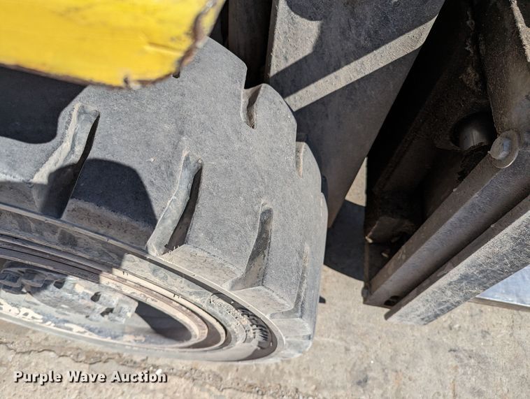 image for item LF9633 Hyster H80XM  forklift