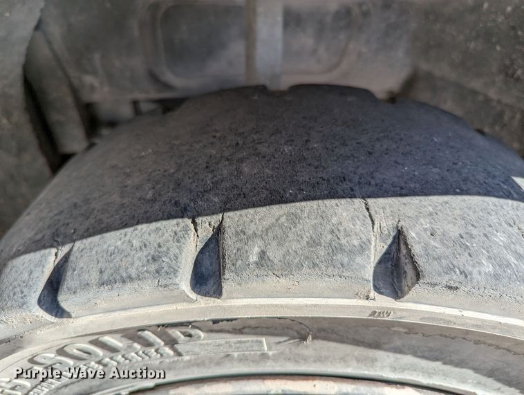 image for item LF9633 Hyster H80XM  forklift