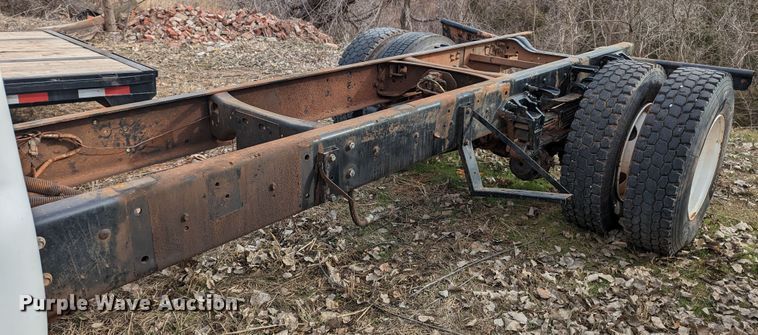 image for item LF9636 2019 Ford F750 Super Duty  truck cab and chassis