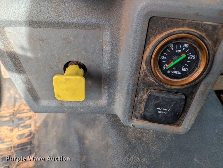 image for item LF9636 2019 Ford F750 Super Duty  truck cab and chassis