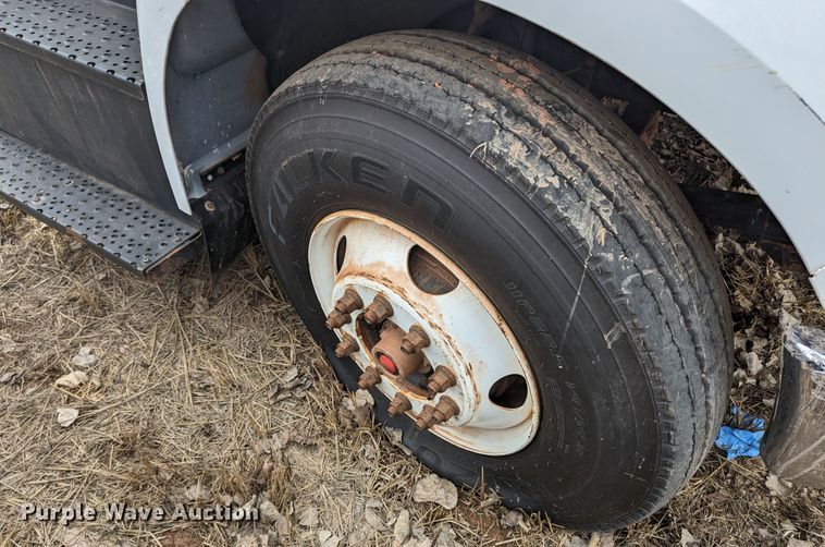 image for item LF9636 2019 Ford F750 Super Duty  truck cab and chassis