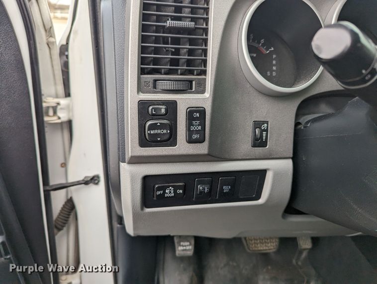 image for item LF9637 2013 Toyota Tundra  CrewMax pickup truck