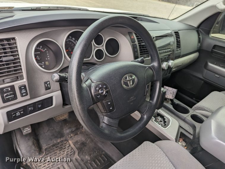 image for item LF9637 2013 Toyota Tundra  CrewMax pickup truck