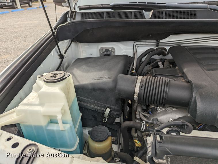 image for item LF9637 2013 Toyota Tundra  CrewMax pickup truck