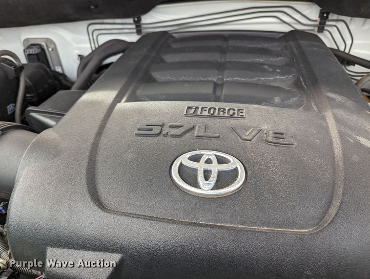 image for item LF9637 2013 Toyota Tundra  CrewMax pickup truck