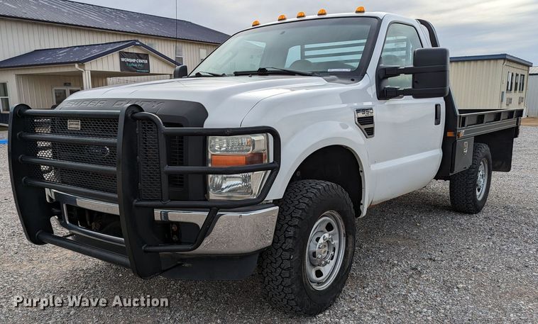 image for item LF9638 2010 Ford F350 Super Duty  bale bed pickup truck