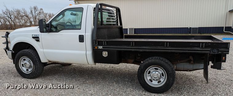 image for item LF9638 2010 Ford F350 Super Duty  bale bed pickup truck