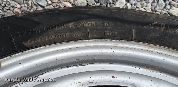 image for item LF9638 2010 Ford F350 Super Duty  bale bed pickup truck