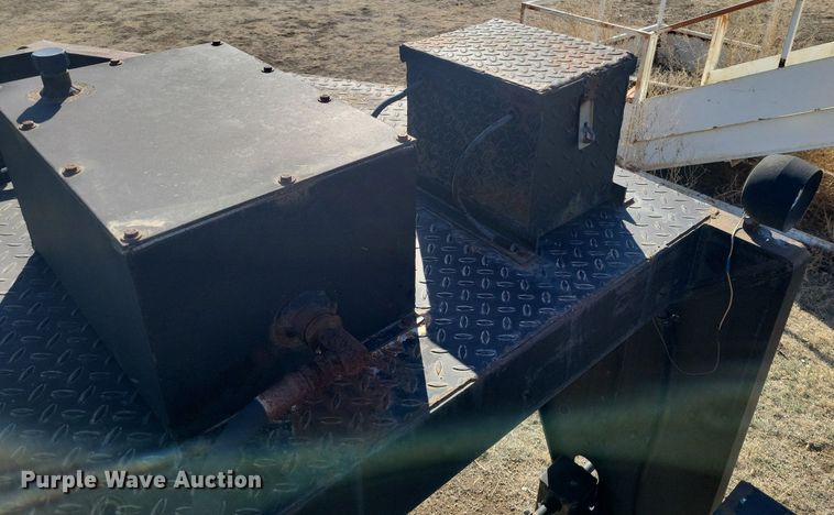 image for item LG9517 1999 Cash Brothers  roll-off container trailer