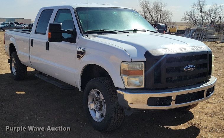 image for item LG9518 2008 Ford F250 Super Duty  Crew Cab pickup truck
