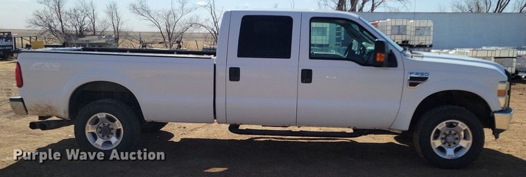 image for item LG9518 2008 Ford F250 Super Duty  Crew Cab pickup truck