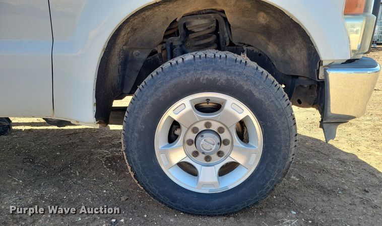 image for item LG9518 2008 Ford F250 Super Duty  Crew Cab pickup truck