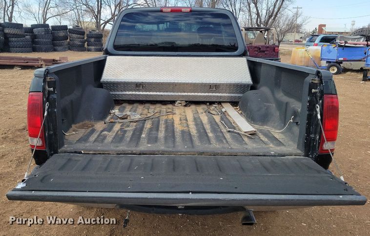 image for item LG9519 2003 Ford F150  SuperCab pickup truck