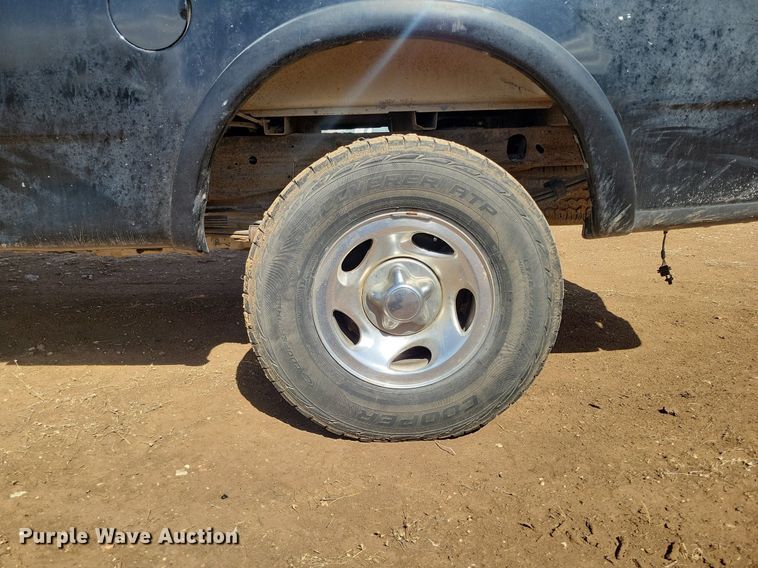 image for item LG9519 2003 Ford F150  SuperCab pickup truck