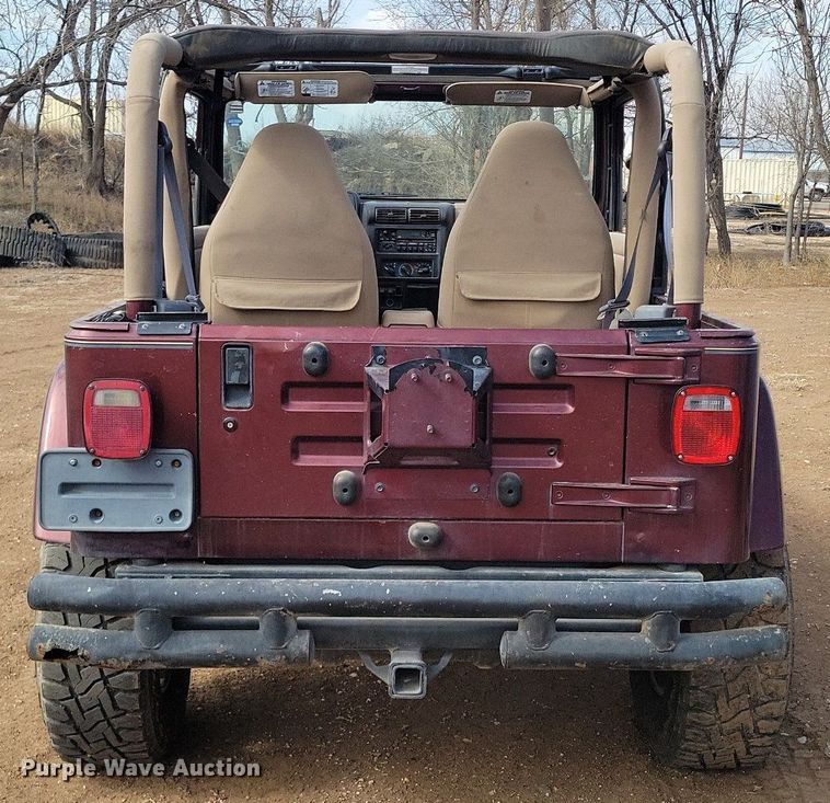 image for item LG9520 2002 Jeep Wrangler  SUV