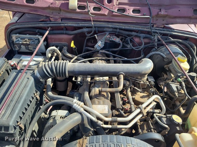 image for item LG9520 2002 Jeep Wrangler  SUV