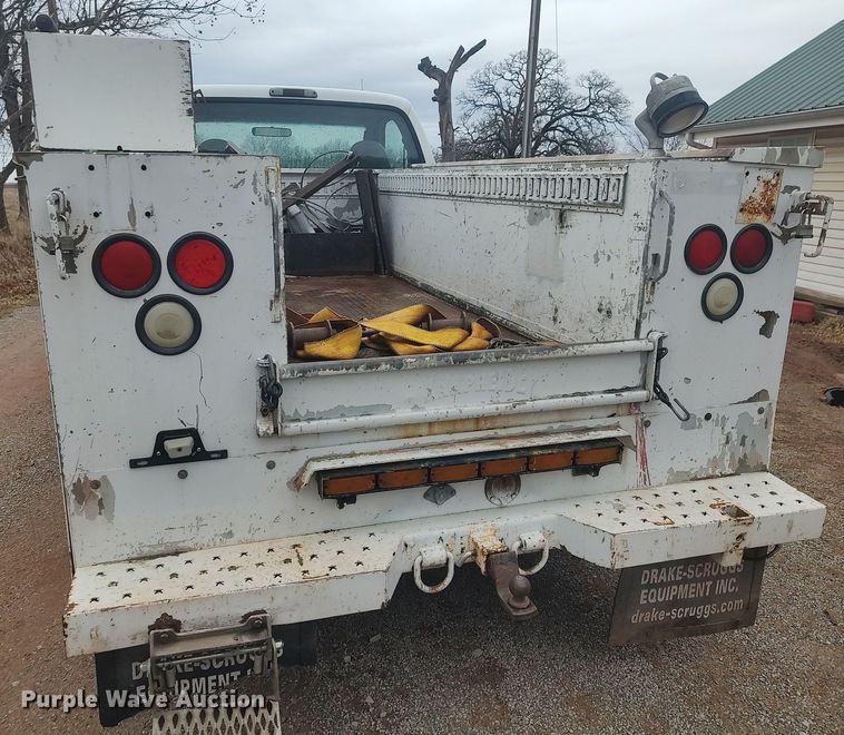 image for item LG9543 2005 Ford  F350 Super Duty  utility bed pickup truck