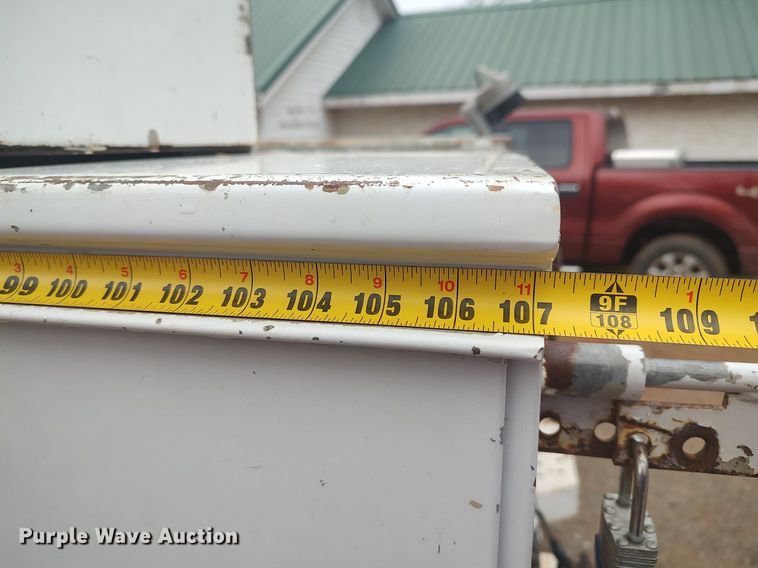 image for item LG9543 2005 Ford  F350 Super Duty  utility bed pickup truck