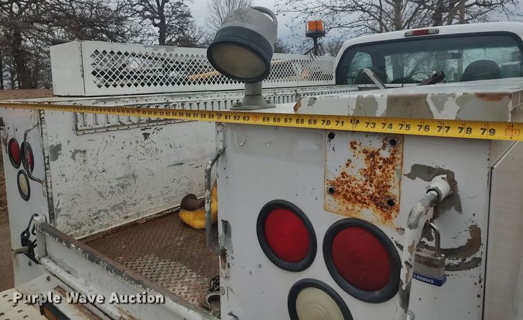 image for item LG9543 2005 Ford  F350 Super Duty  utility bed pickup truck