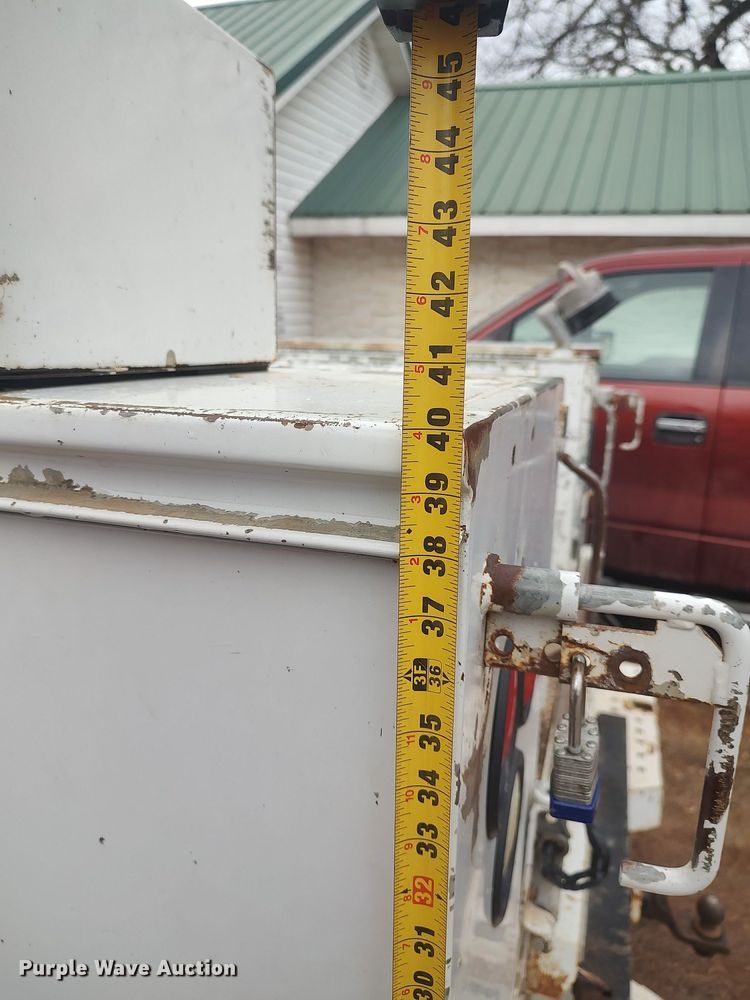 image for item LG9543 2005 Ford  F350 Super Duty  utility bed pickup truck