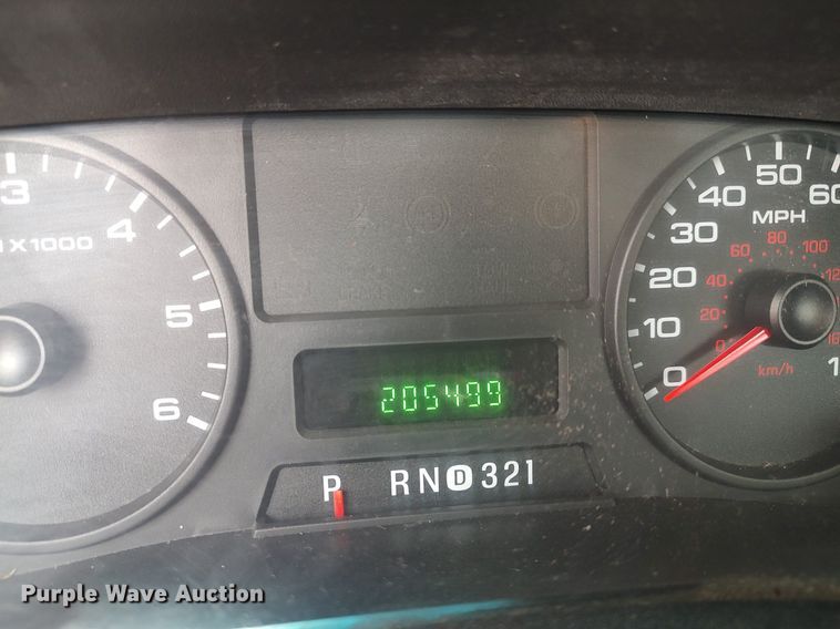 image for item LG9543 2005 Ford  F350 Super Duty  utility bed pickup truck