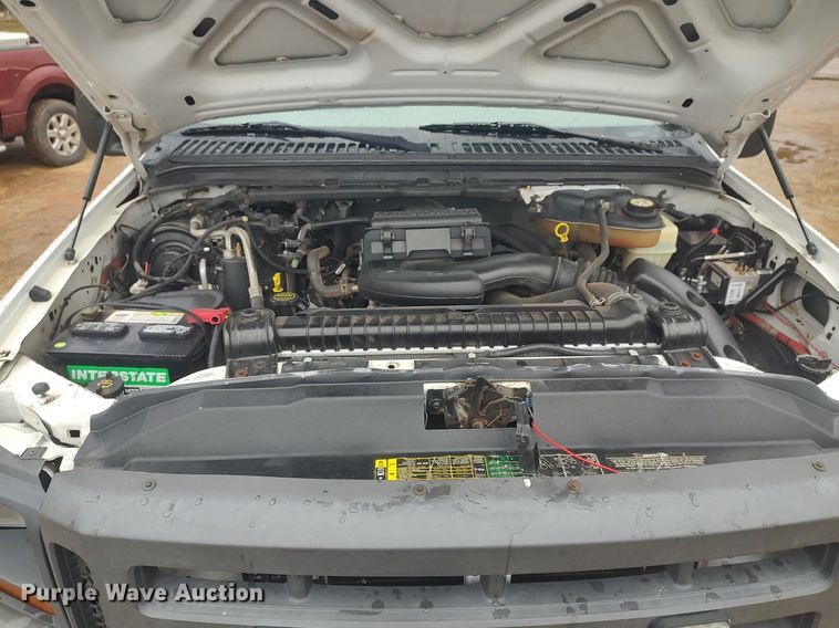 image for item LG9543 2005 Ford  F350 Super Duty  utility bed pickup truck