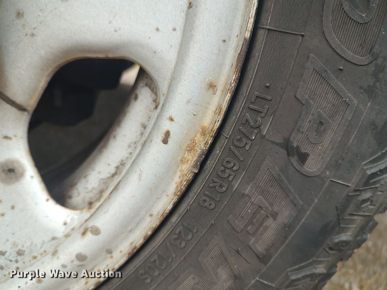 image for item LG9543 2005 Ford  F350 Super Duty  utility bed pickup truck