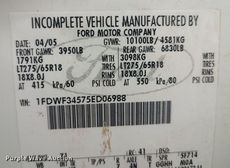 image for item LG9543 2005 Ford  F350 Super Duty  utility bed pickup truck