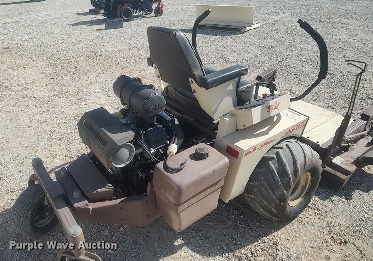 image for item LG9546 Grasshopper 725K  ZTR lawn mower