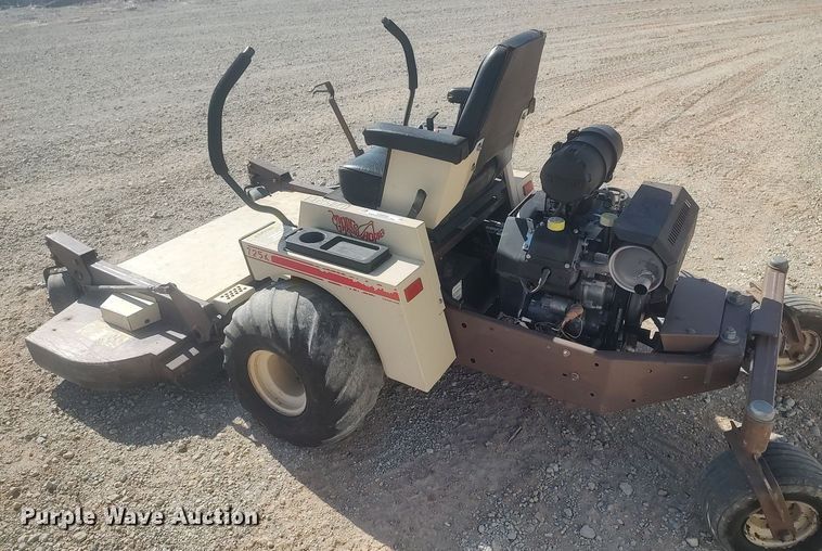 image for item LG9546 Grasshopper 725K  ZTR lawn mower