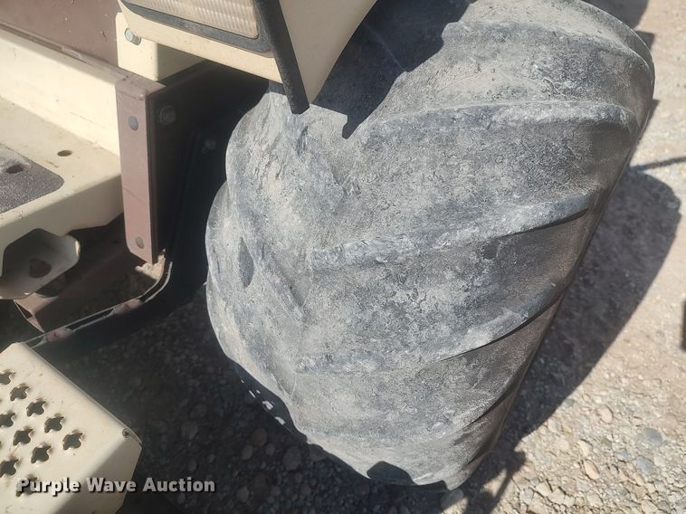 image for item LG9546 Grasshopper 725K  ZTR lawn mower