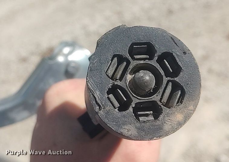 image for item LG9547 2009 Mirage  enclosed cargo trailer