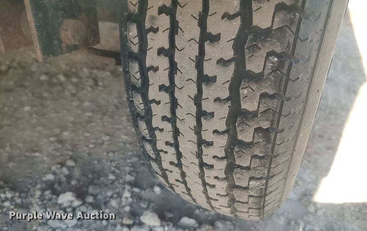 image for item LG9547 2009 Mirage  enclosed cargo trailer