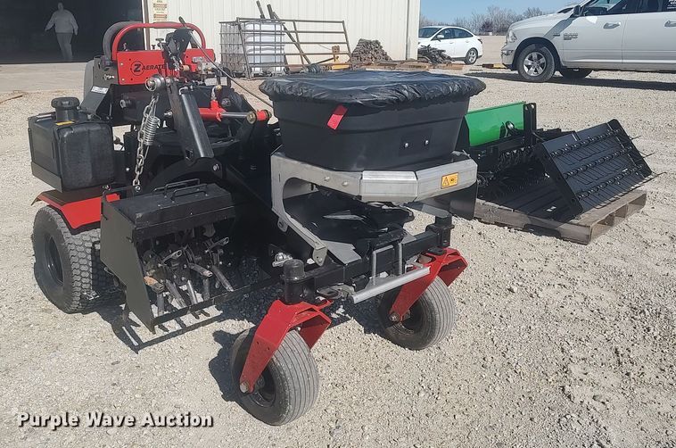 image for item LG9549 2022 Exmark ZA4640  ZTR aerator/seeder