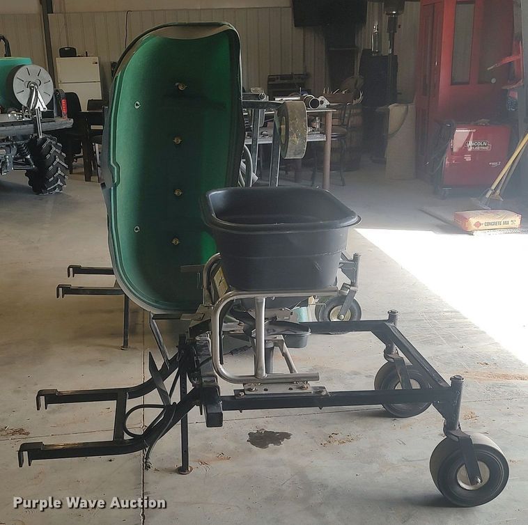 image for item LG9550 Spreader