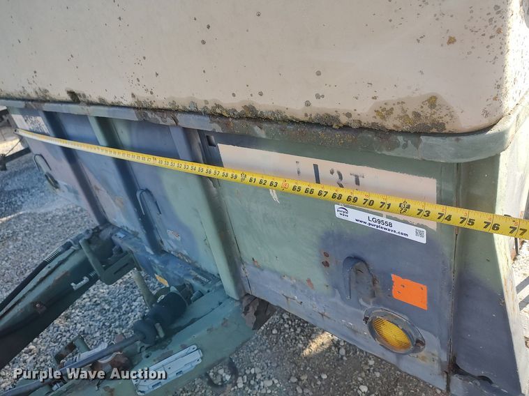 image for item LG9558 1968  enclosed cargo trailer