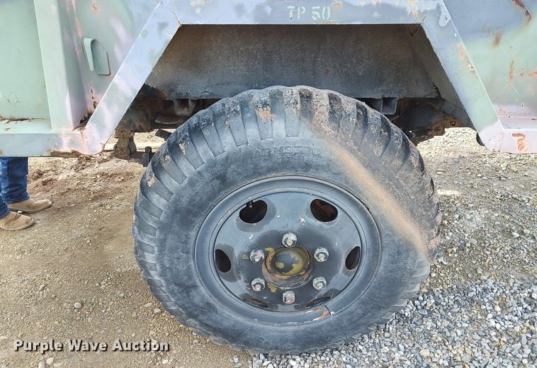 image for item LG9558 1968  enclosed cargo trailer