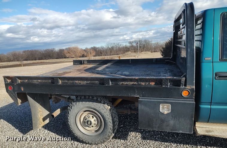image for item LG9559 1998 Chevrolet K3500  flatbed pickup truck