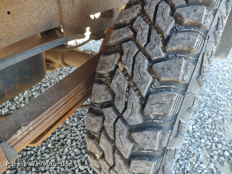 image for item LG9559 1998 Chevrolet K3500  flatbed pickup truck