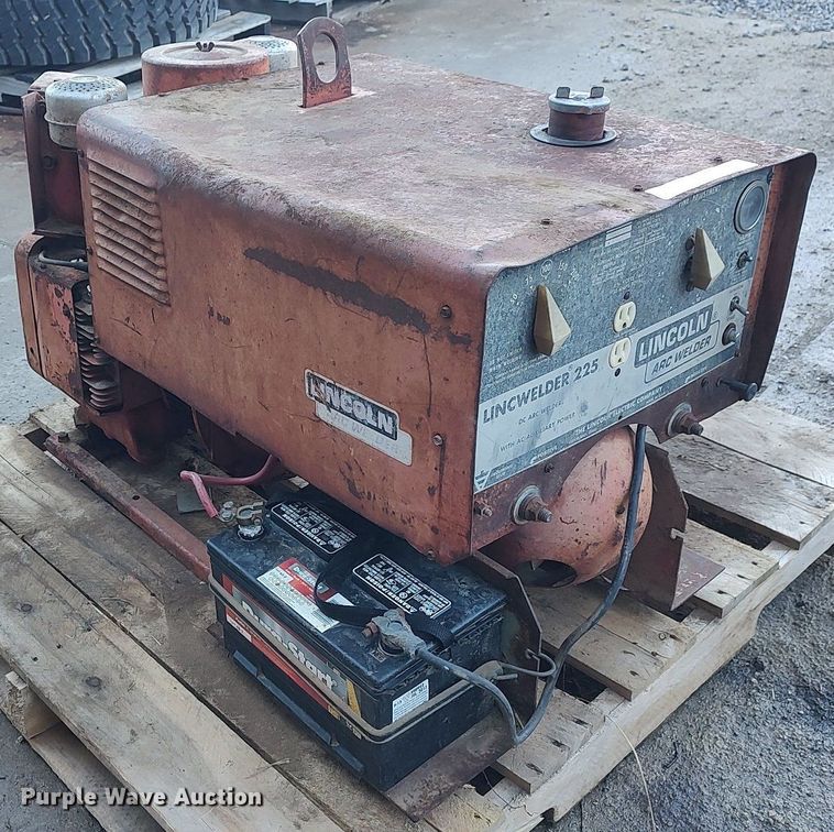 image for item LG9560 Lincoln Lincwelder 225  welder/generator