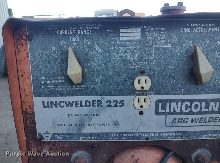 image for item LG9560 Lincoln Lincwelder 225  welder/generator