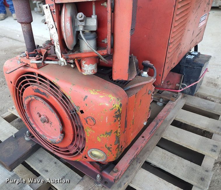 image for item LG9561 Lincoln Lincwelder 225  welder/generator