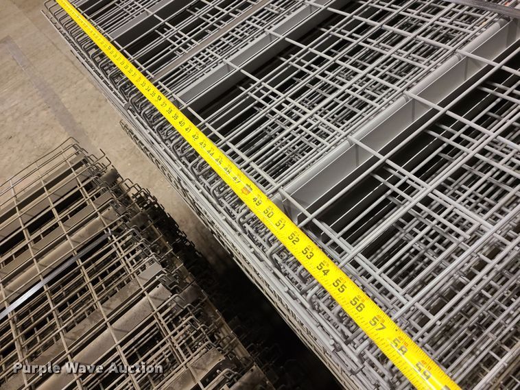 image for item LH9790 Wire shelving