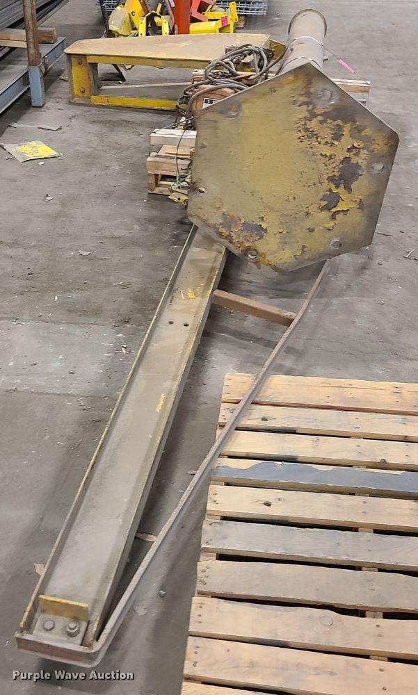 image for item LH9792 Jib crane